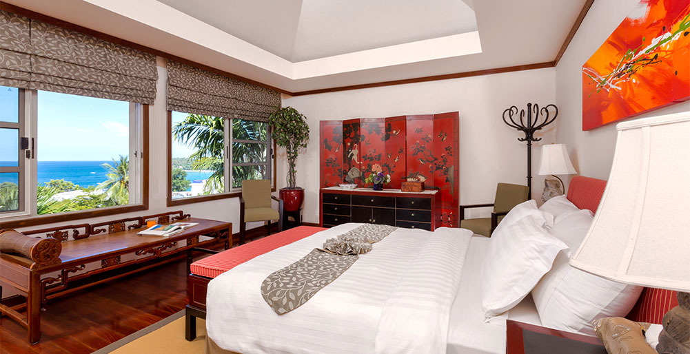 Villa Kamia - Master bedroom with view